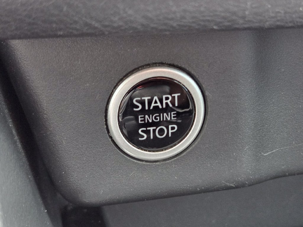 Used 2021 Nissan Rogue SV FWD image 29