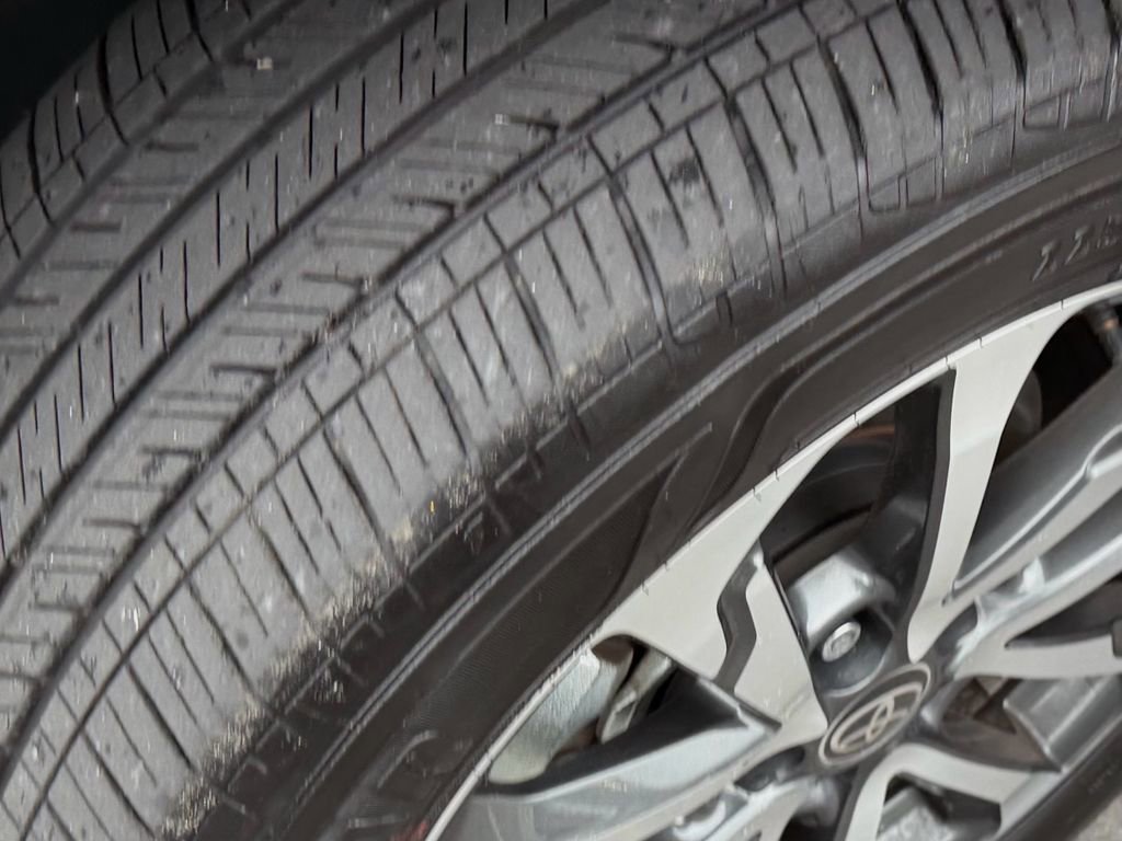 Certified 2023 Toyota Corolla Cross XLE image 13