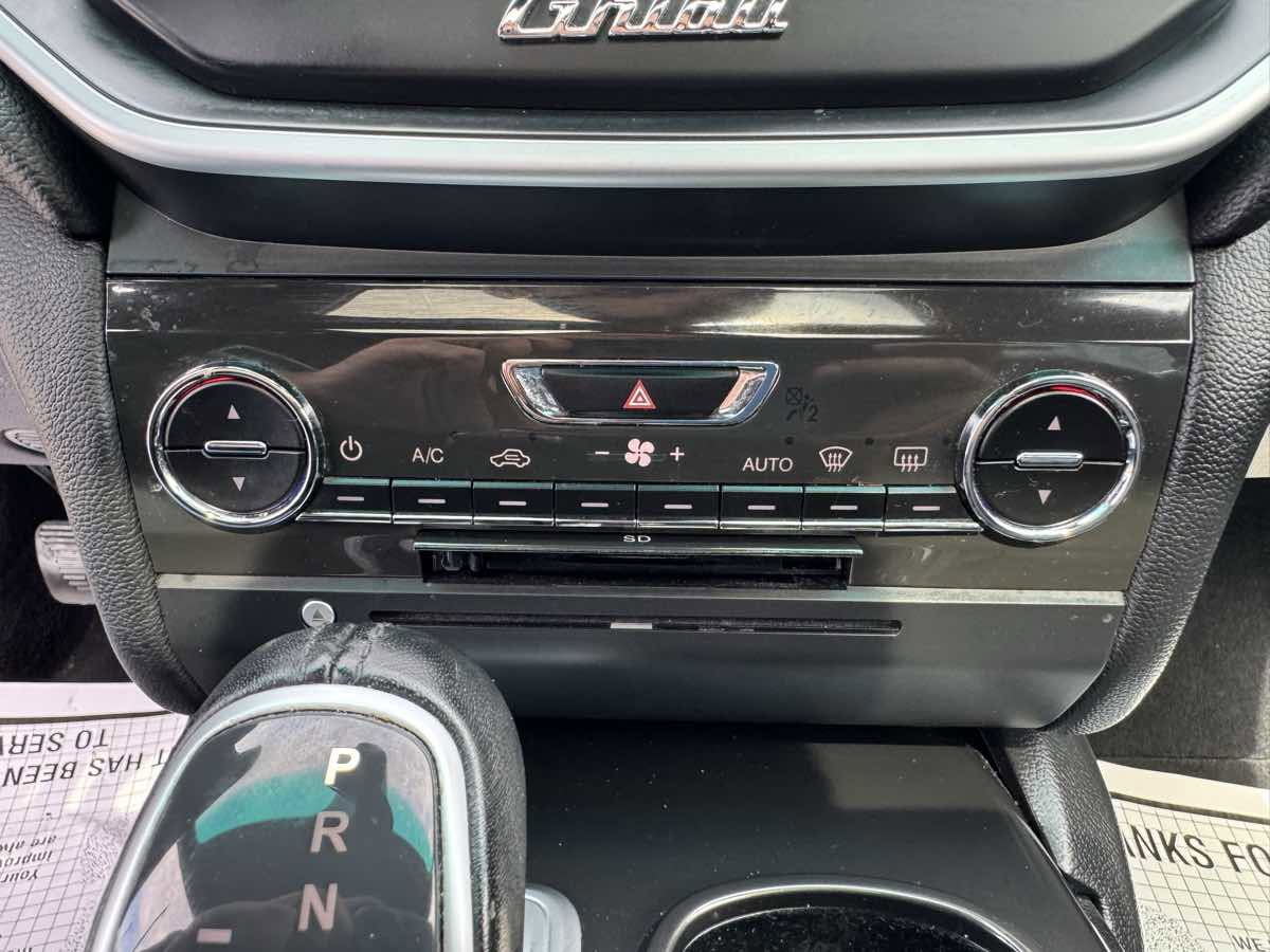 Used 2016 Maserati Ghibli RWD image 18