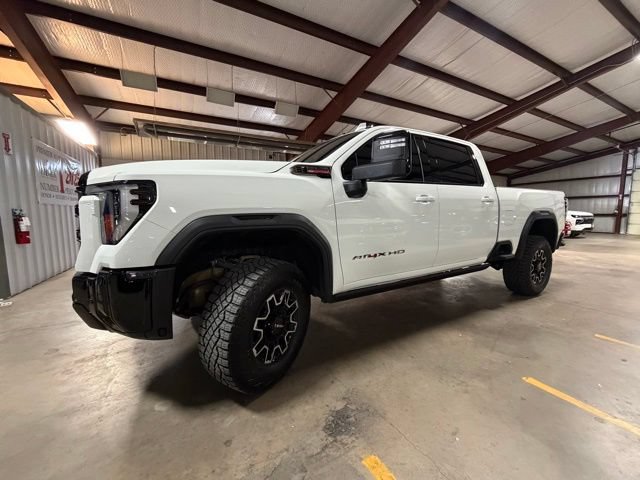 Used 2025 GMC Sierra 2500 AT4X AWD/4WD image 4
