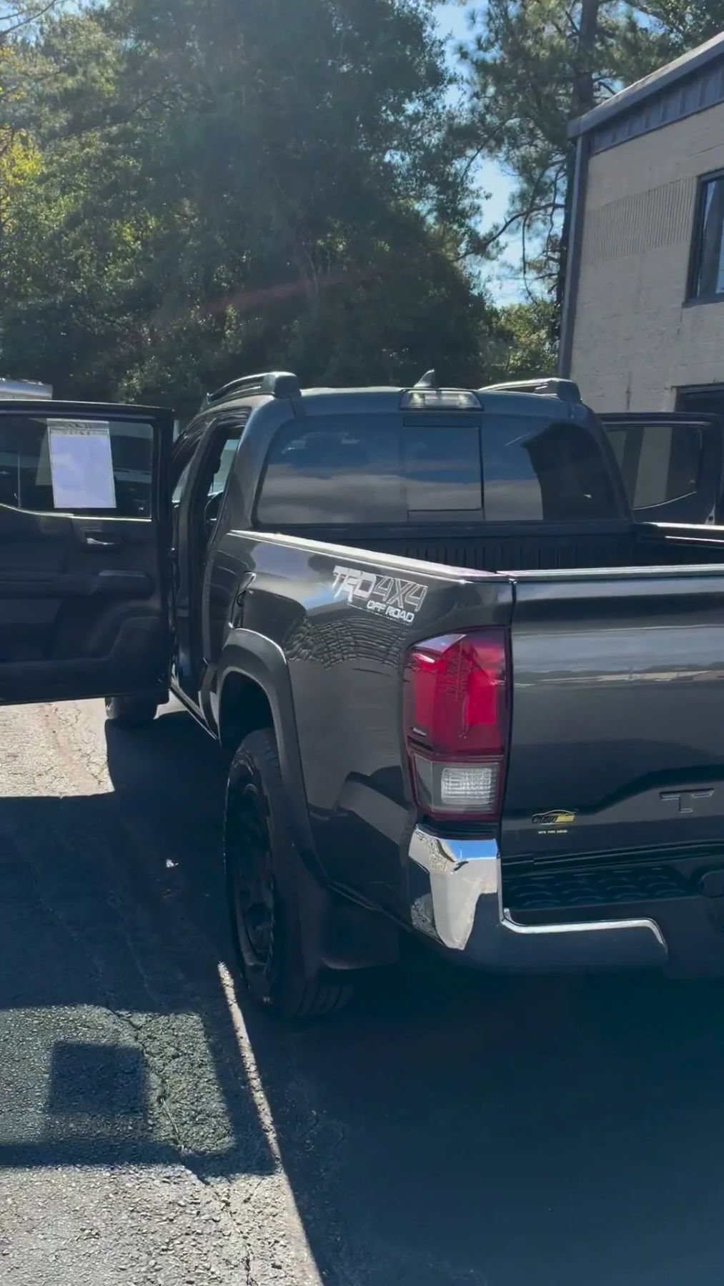 Used 2019 Toyota Tacoma TRD Off-Road AWD/4WD image 50