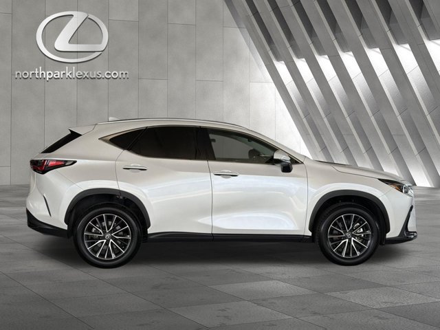 Certified 2025 Lexus NX 250 FWD w/ Towing Package (2000 Lbs) image 4