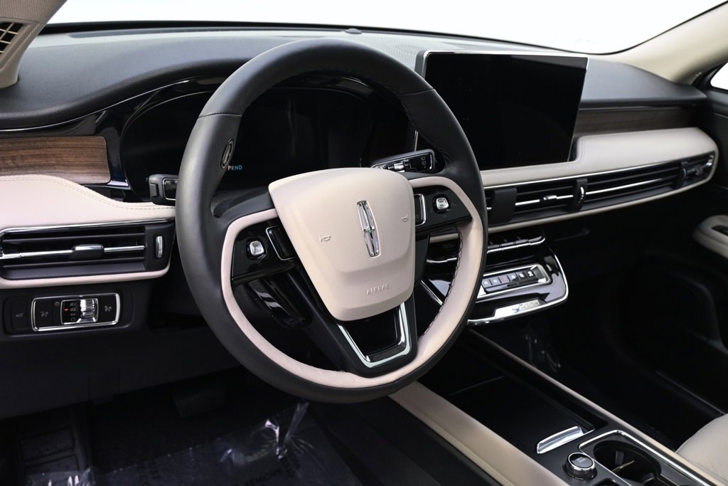 New 2026 Lincoln Corsair Reserve w/ Jet Appearance Package image 11