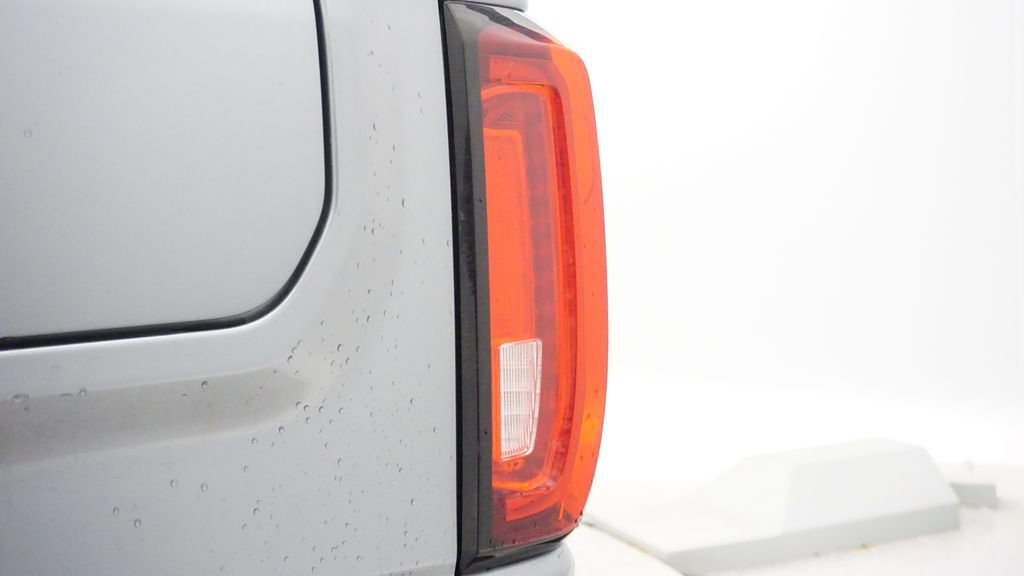 Used 2020 GMC Sierra 1500 AT4 w/ AT4 Premium Package image 18