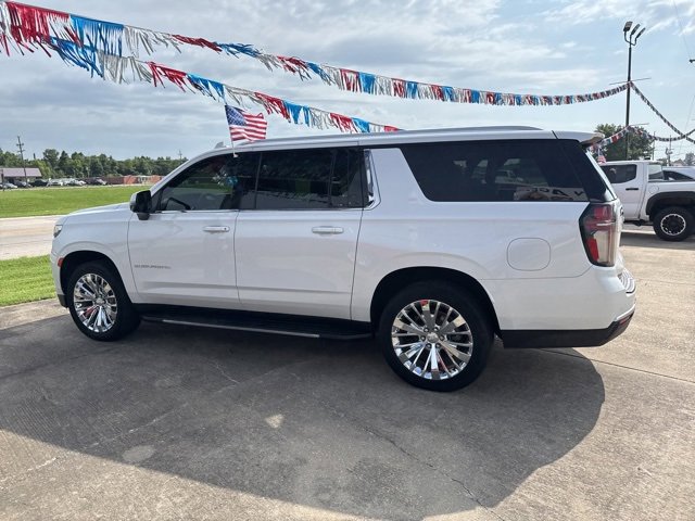 Used 2021 Chevrolet Suburban LT w/ LT Signature Package image 9