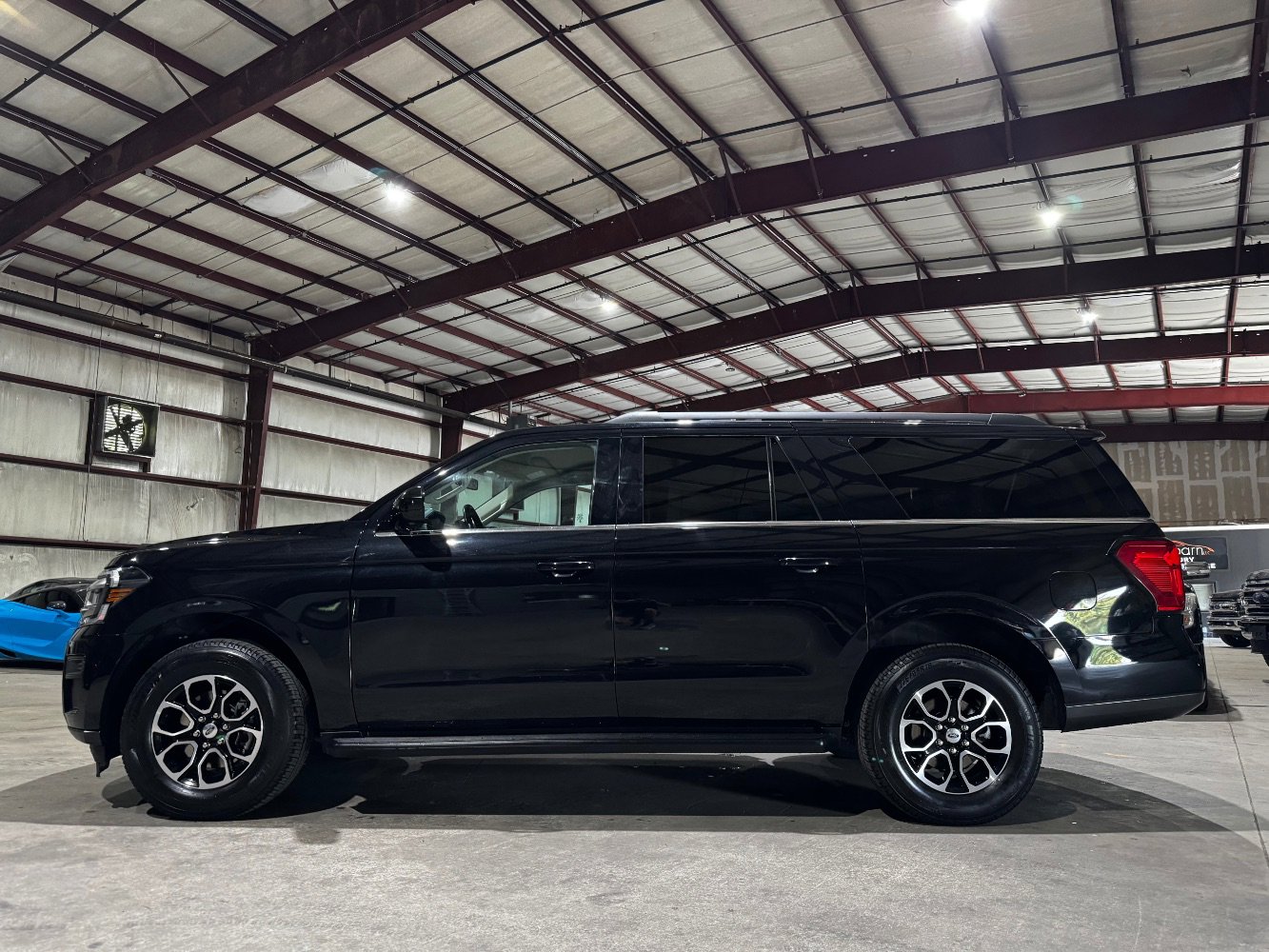 Used 2022 Ford Expedition Max XLT image 8
