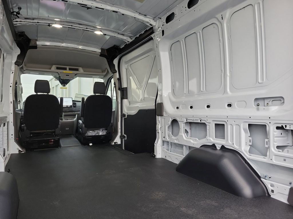 New 2026 Ford Transit 250 148 Medium Roof image 13