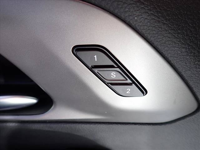 New 2027 Chrysler Pacifica Select FWD image 16