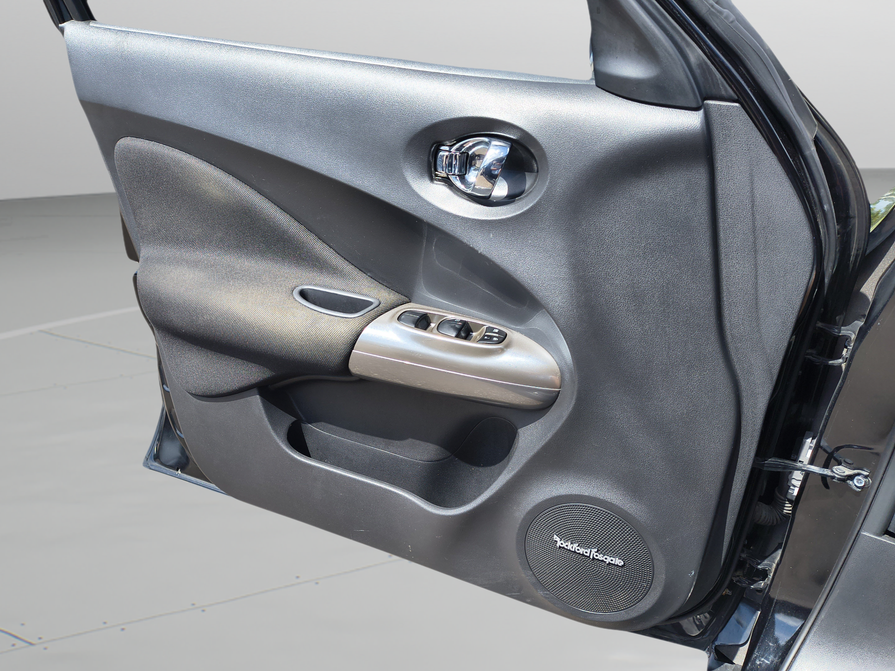 Used 2014 Nissan Juke SL FWD image 20