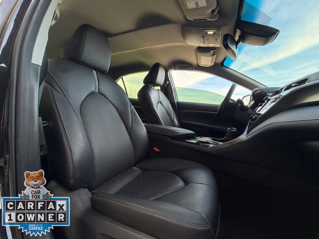 Used 2018 Toyota Camry XSE image 24