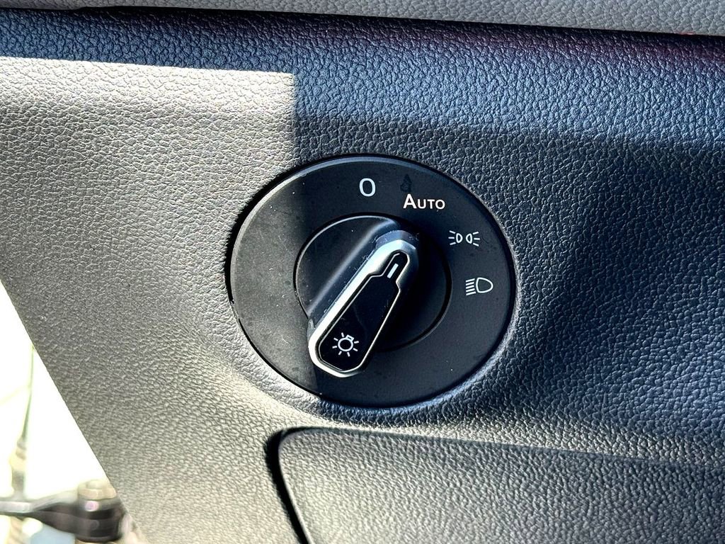 Certified 2025 Volkswagen Jetta GLI Autobahn image 17