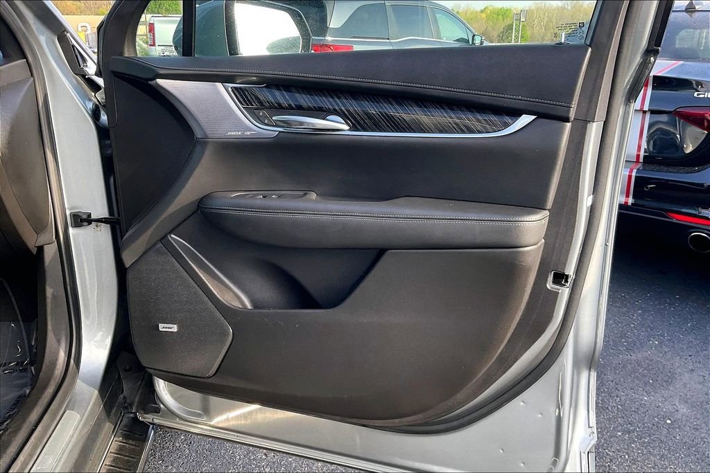 Used 2023 Cadillac XT6 Premium Luxury image 31