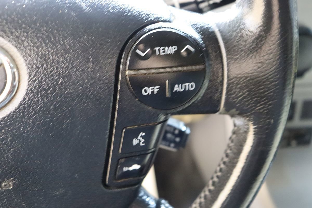 Used 2013 Toyota Sequoia Platinum RWD image 44