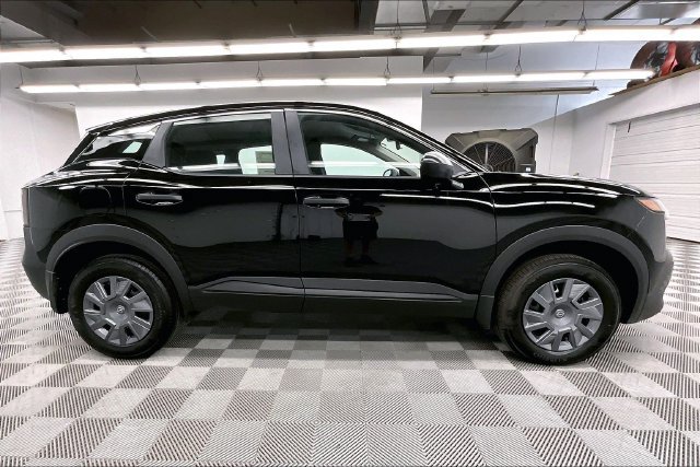 New 2027 Nissan Kicks S FWD image 19