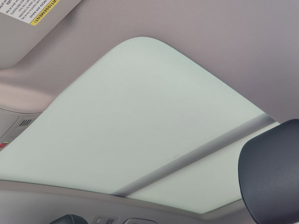 New 2025 Volkswagen Taos SEL image 17