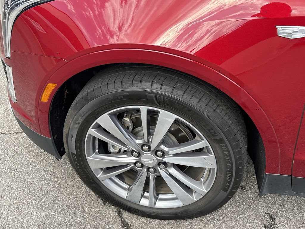 Used 2020 Cadillac XT5 Premium Luxury w/ LPO, Floor Liner Package FWD image 16