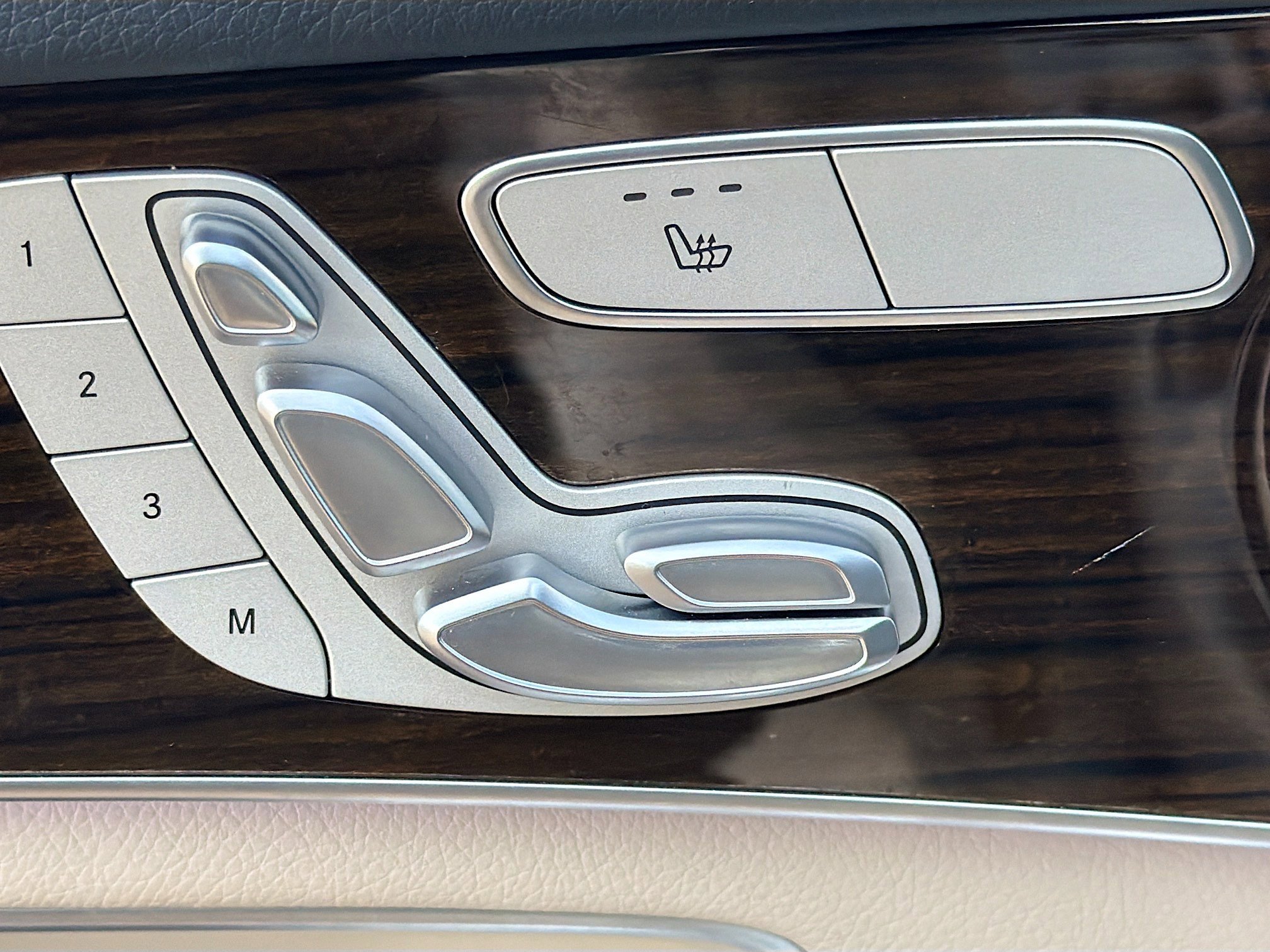 Used 2022 Mercedes-Benz GLC 300 image 25