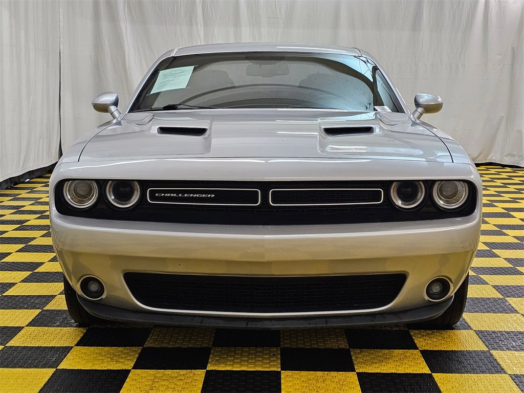 Used 2020 Dodge Challenger SXT w/ Driver Convenience Group image 8