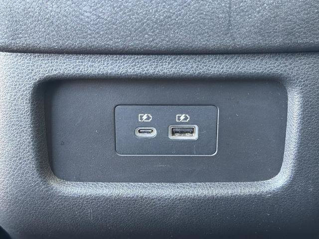 Certified 2025 Nissan Pathfinder SV FWD image 21