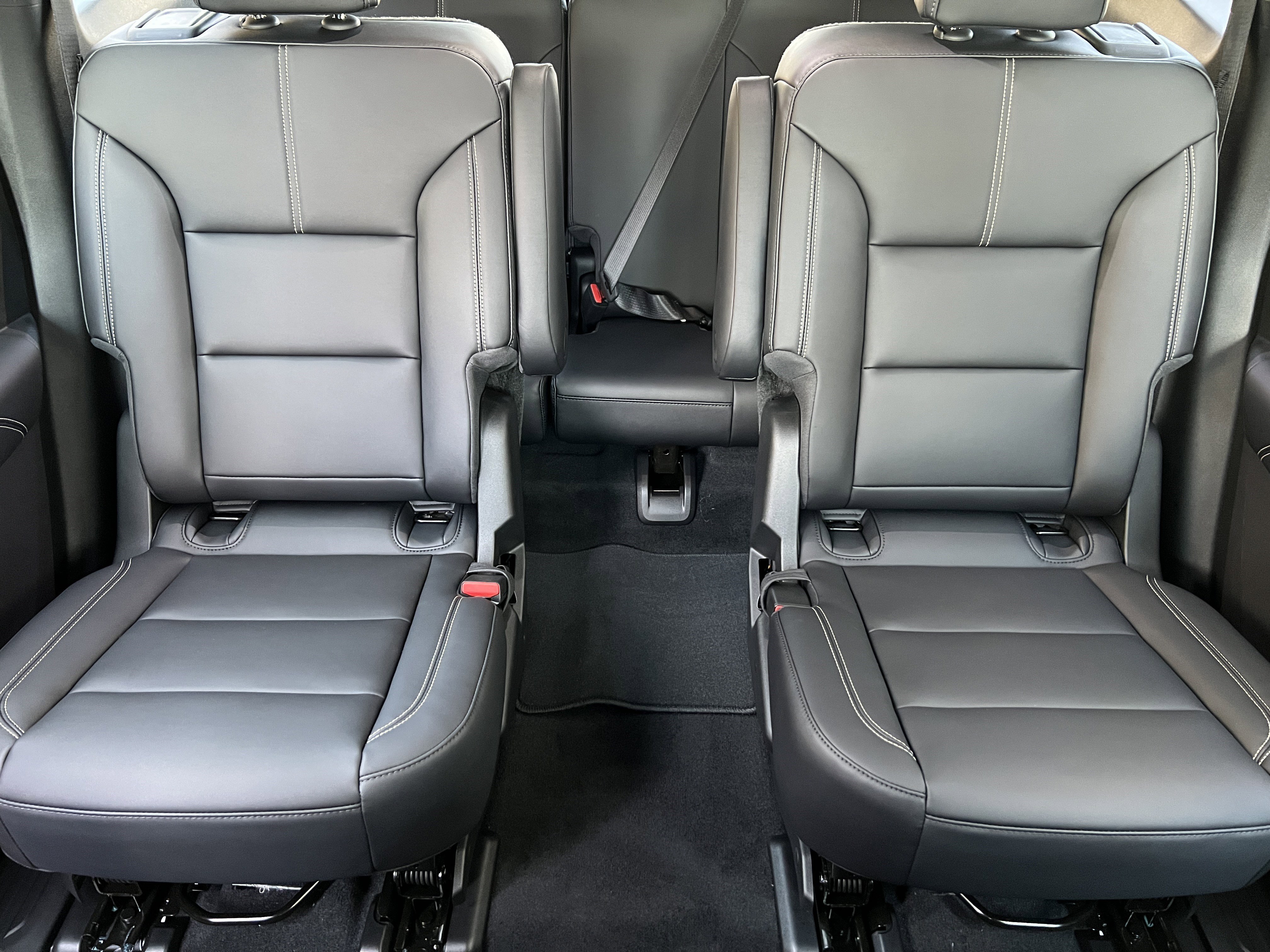 New 2026 GMC Acadia Elevation image 16