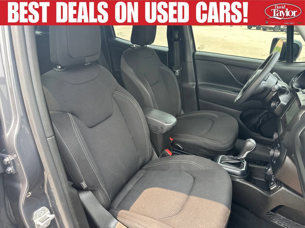 Used 2023 Jeep Renegade Altitude AWD/4WD image 24