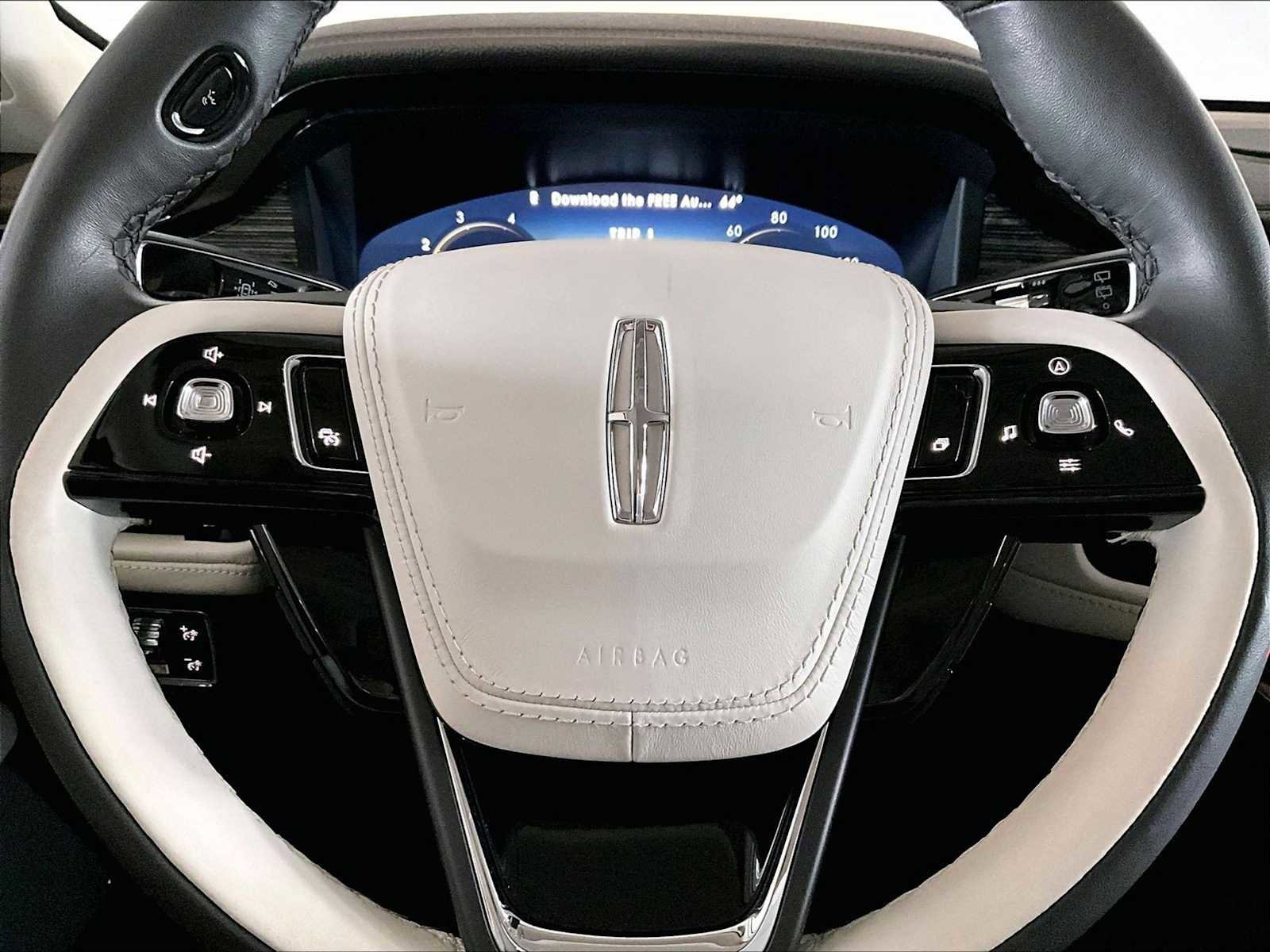 Used 2024 Lincoln Aviator Black Label AWD/4WD image 18