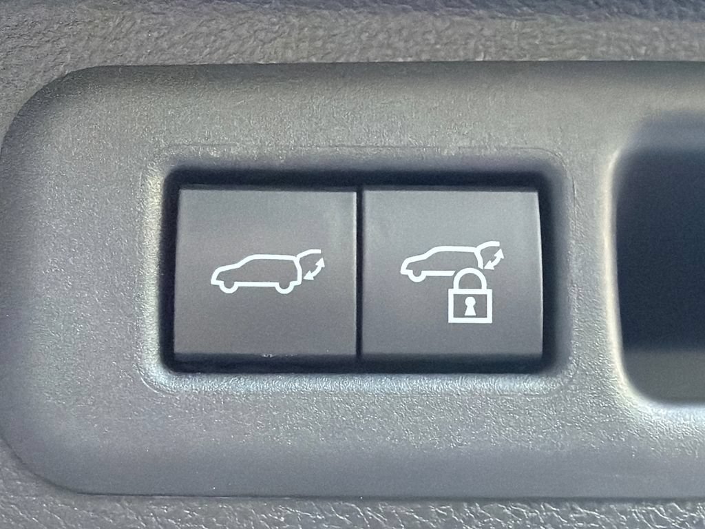 Used 2023 Toyota Sequoia TRD Pro AWD/4WD image 19