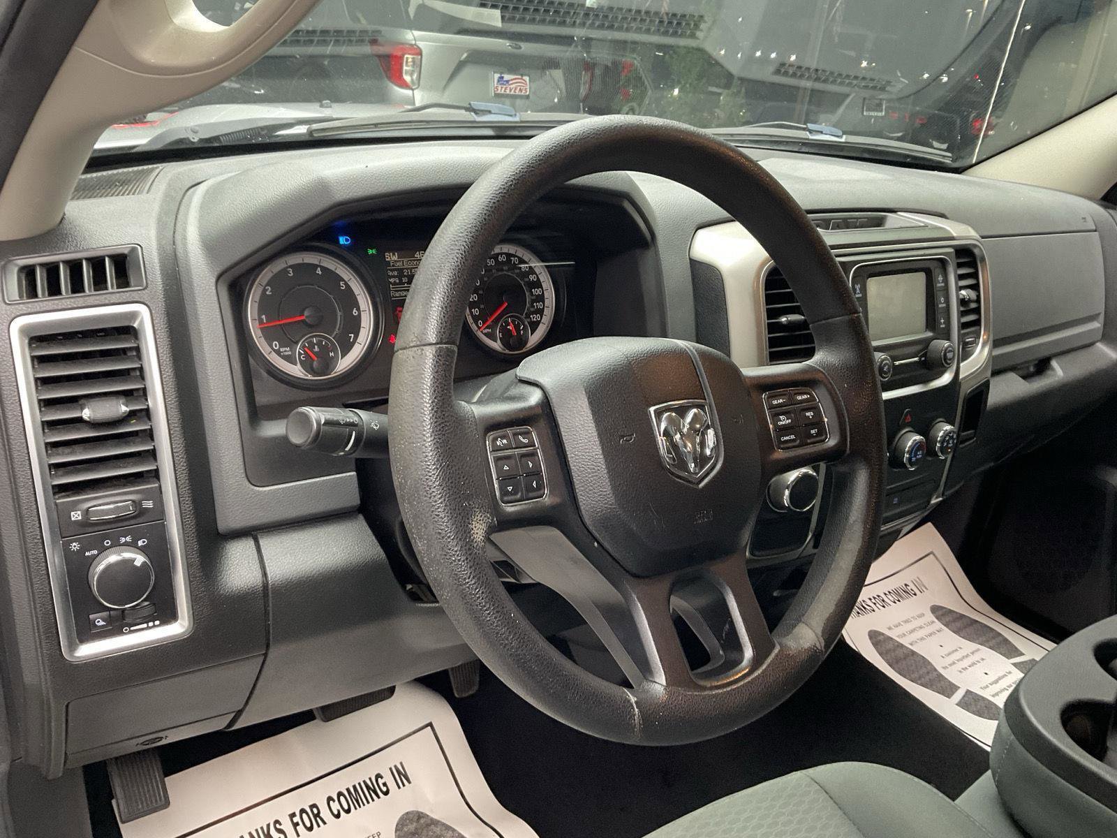 Used 2016 RAM 1500 Classic SLT image 8