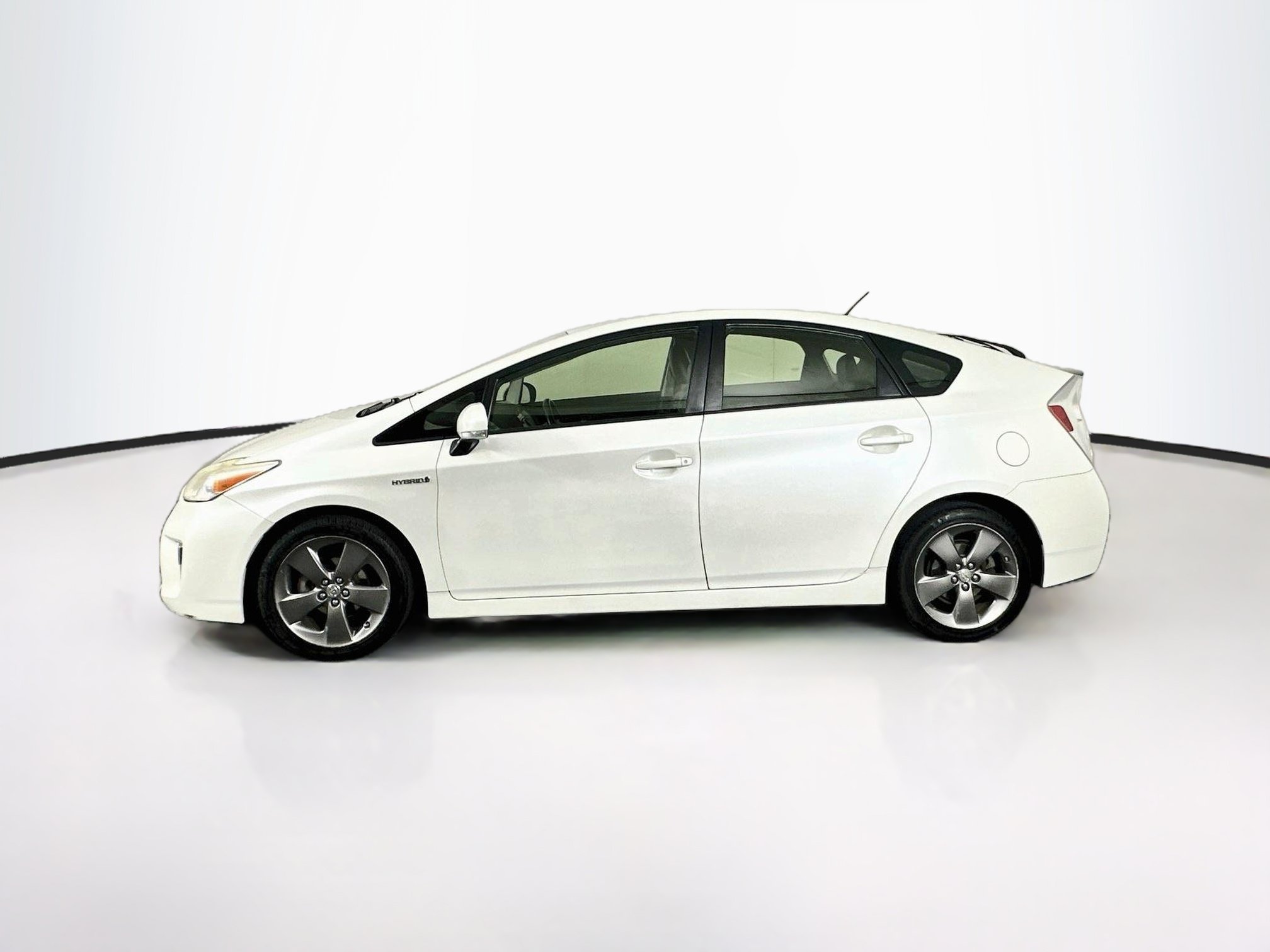 Used 2015 Toyota Prius Persona Series FWD image 4