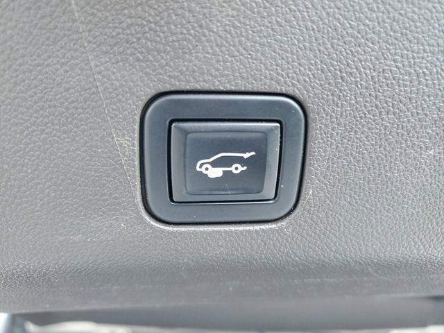 Used 2022 GMC Yukon Denali image 32