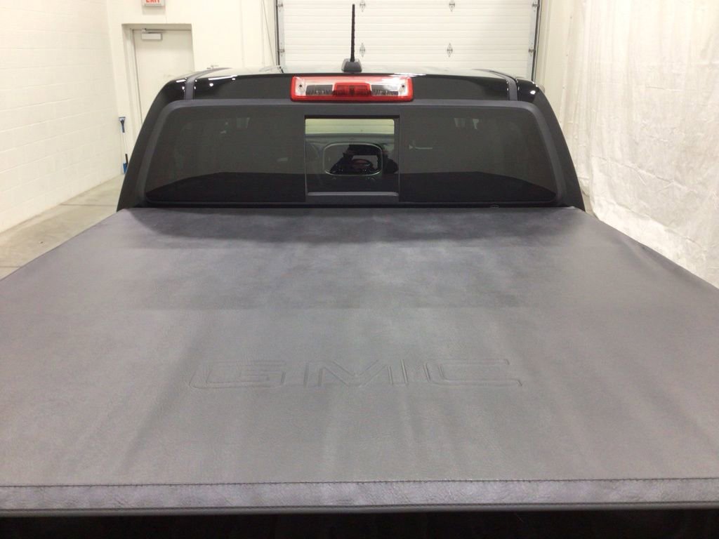 Used 2022 GMC Canyon Denali image 24