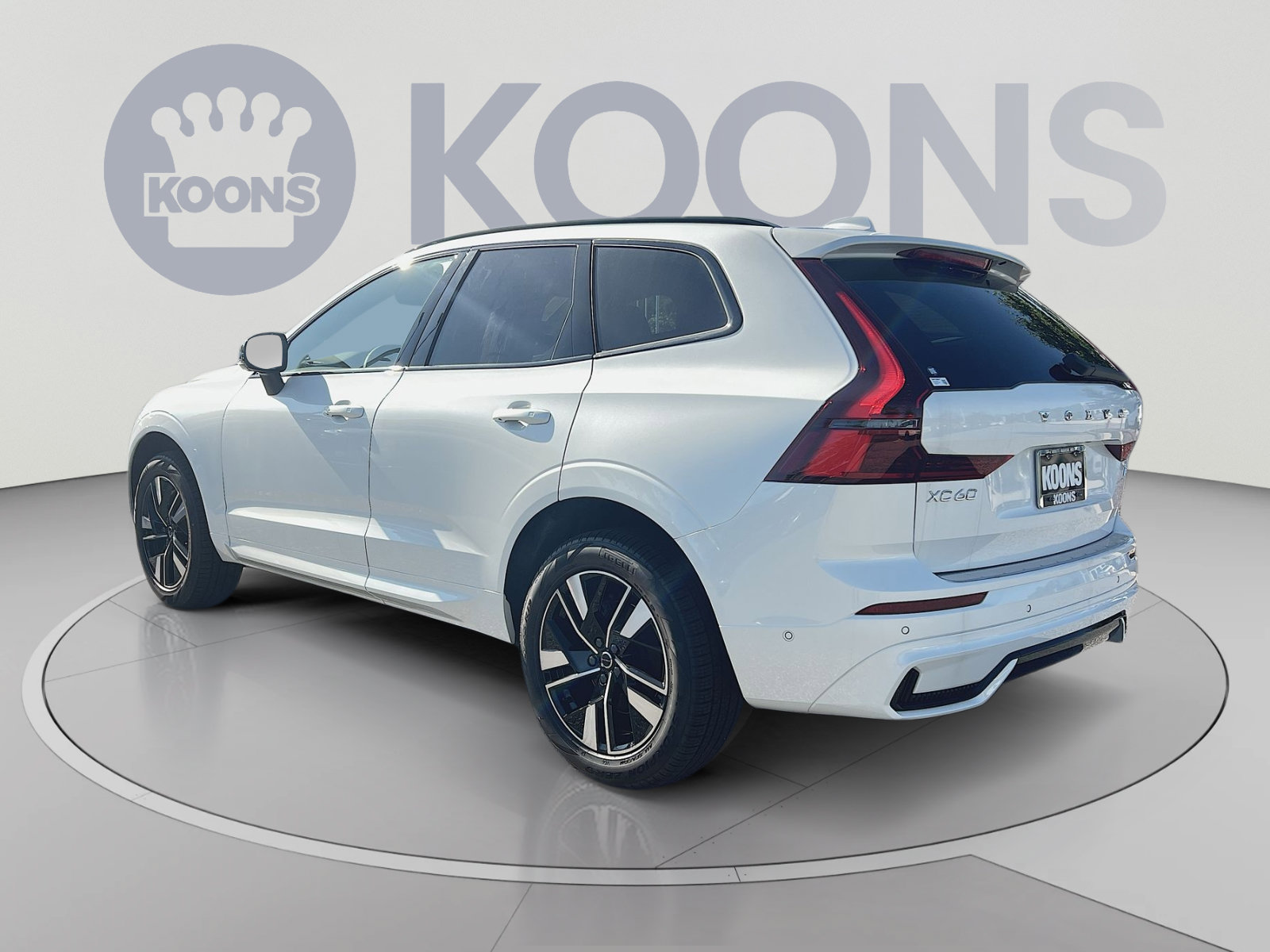 New 2026 Volvo XC60 B5 Plus w/ Protection Package Premier AWD/4WD image 4