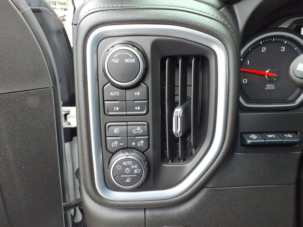Used 2023 Chevrolet Silverado 2500 High Country w/ Z71 Off-Road Package AWD/4WD image 18