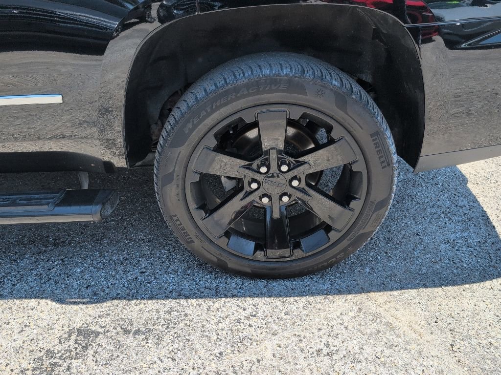 Used 2018 GMC Yukon Denali AWD/4WD image 16