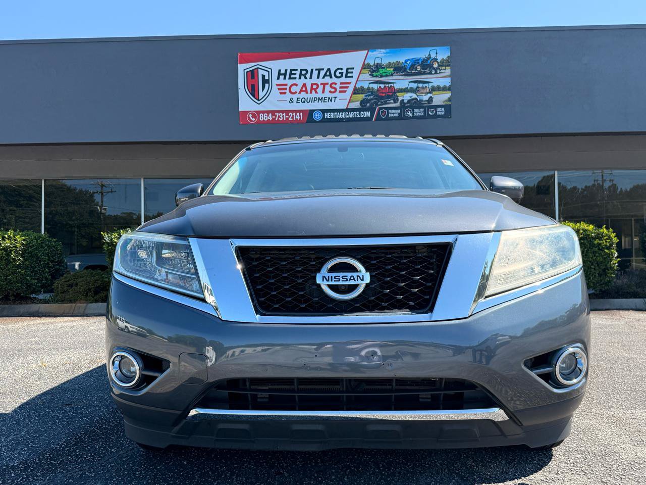 Used 2013 Nissan Pathfinder Platinum w/ Platinum Premium Pkg FWD image 8