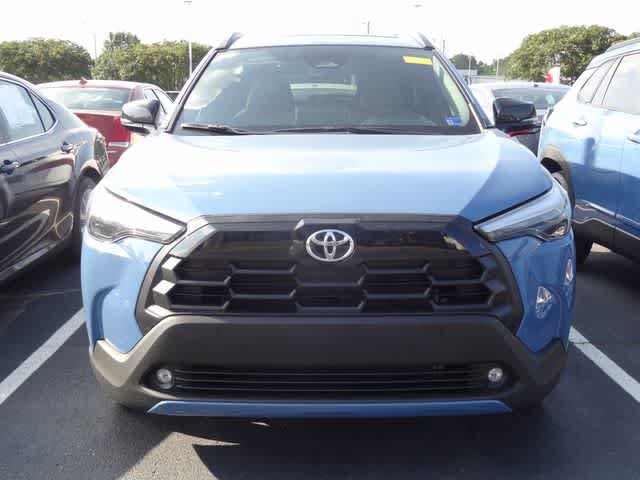 Used 2026 Toyota Corolla Cross XLE w/ Convenience Package AWD/4WD image 2