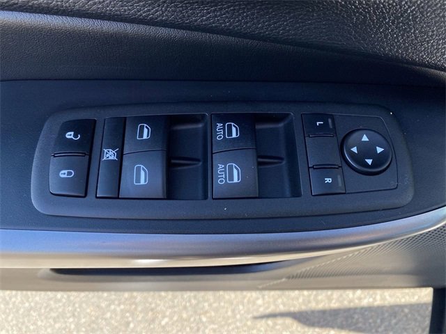 Used 2022 Jeep Cherokee Limited image 14