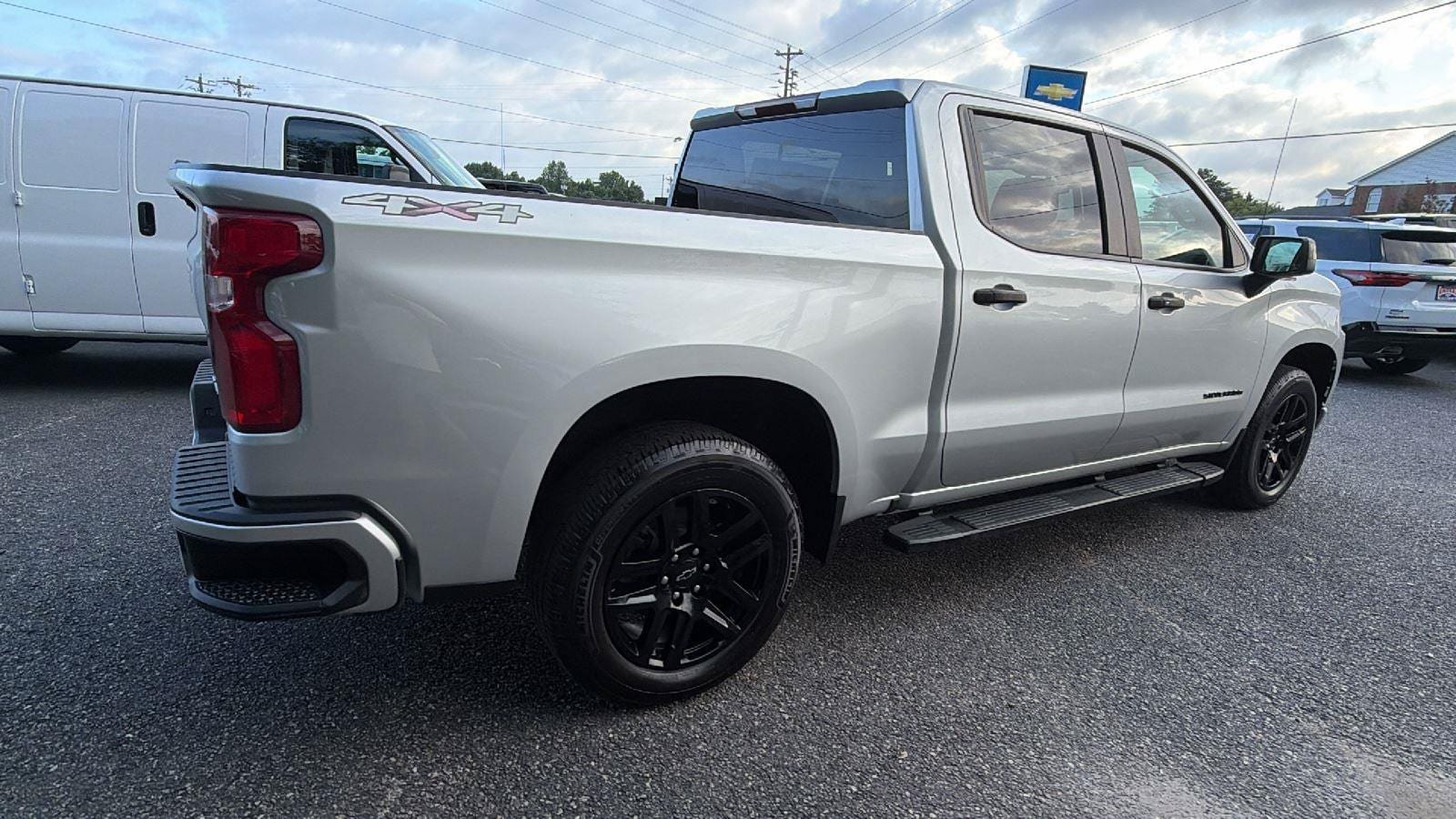 Used 2022 Chevrolet Silverado 1500 RST AWD/4WD image 8