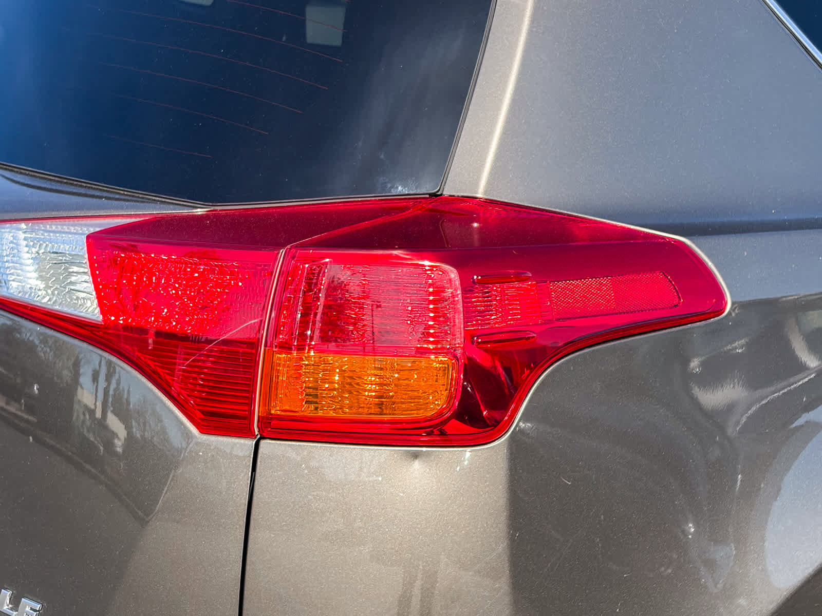 Used 2015 Toyota RAV4 LE image 8