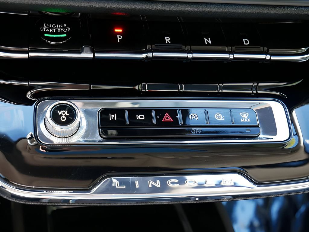 Certified 2023 Lincoln Corsair AWD w/ Equipment Group 101A image 24