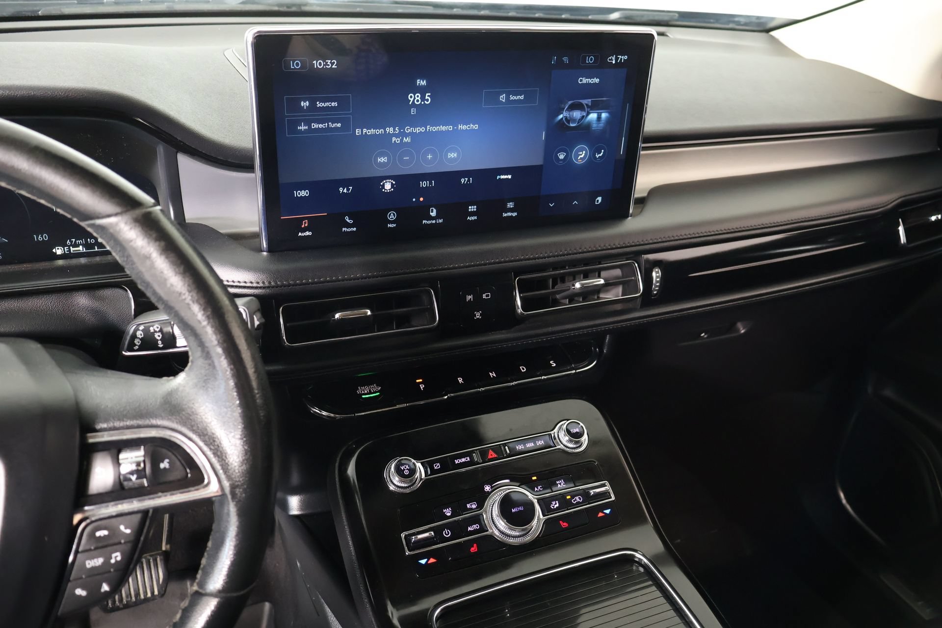 Used 2023 Lincoln Nautilus AWD w/ Premium Package image 5