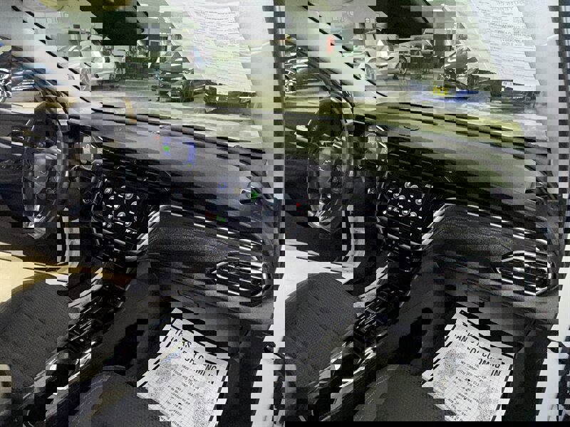 Used 2023 Chevrolet Bolt EUV LT image 21