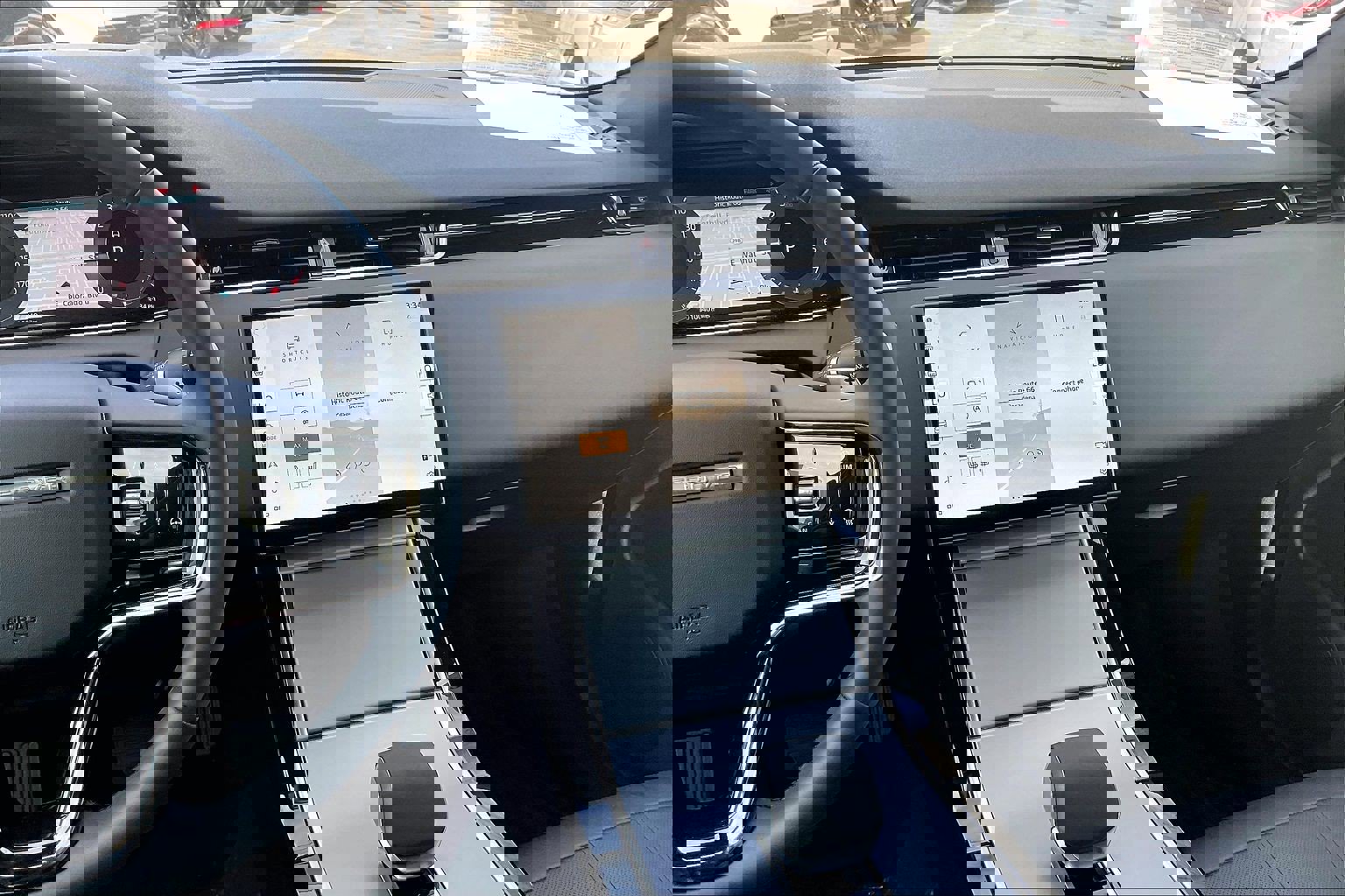 Certified 2025 Land Rover Range Rover Evoque S image 6