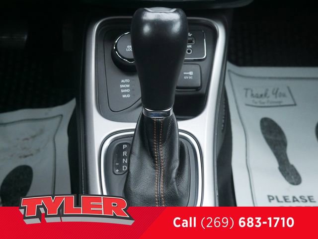 Used 2018 Jeep Compass Latitude w/ Cold Weather Group image 36