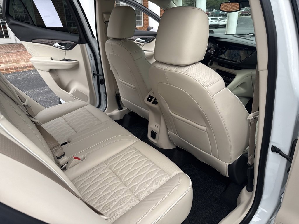 Used 2021 Buick Envision Avenir image 61