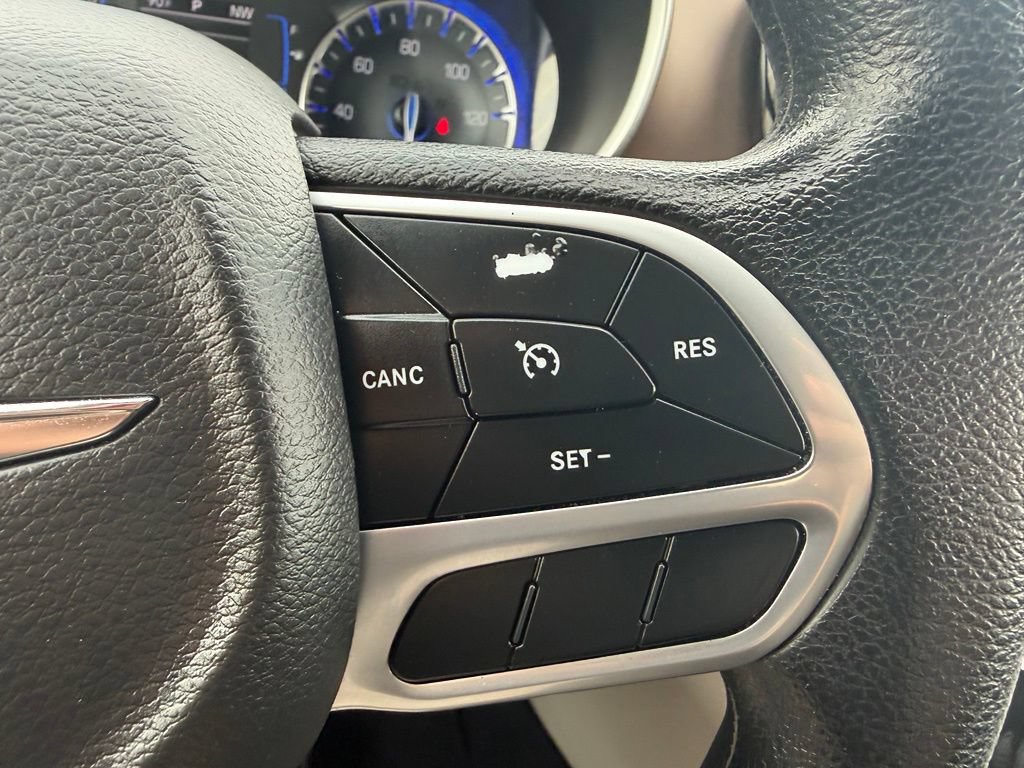 Used 2021 Chrysler Voyager LX FWD image 16