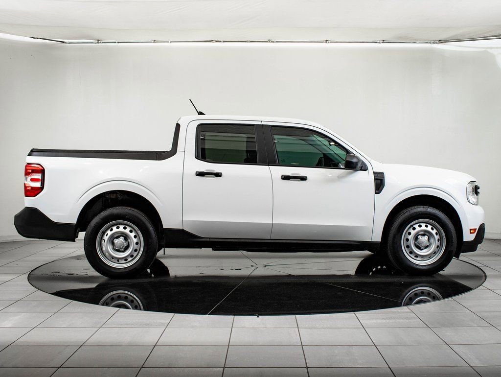 Used 2024 Ford Maverick XL image 11