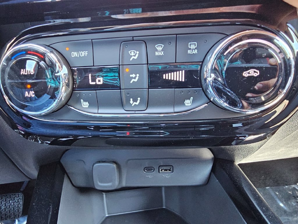 New 2026 Chevrolet Trax RS w/ Driver Confidence Package FWD image 29