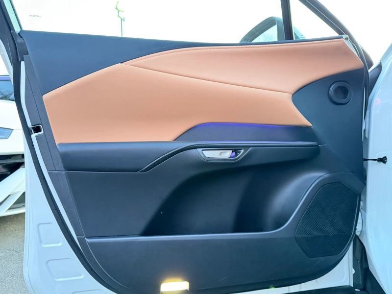 Used 2025 Lexus RX 350 w/ Convenience Package AWD/4WD image 9