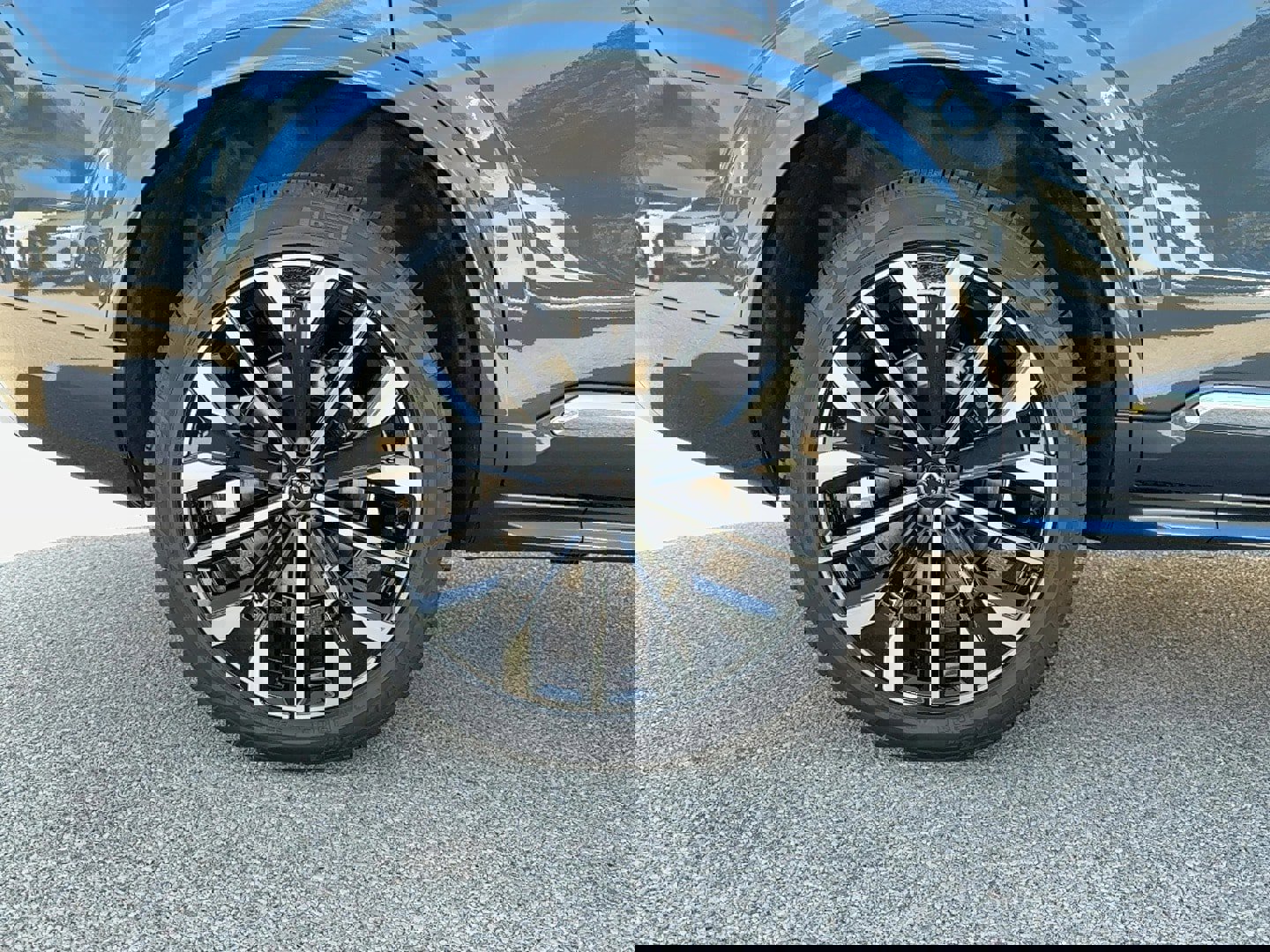 New 2026 Volvo XC90 B6 Ultra w/ Protection Package image 10